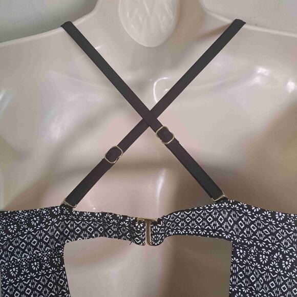 Kona Sol Black White Lace Up Front One Piece Swimsuit - Picture 7 of 12